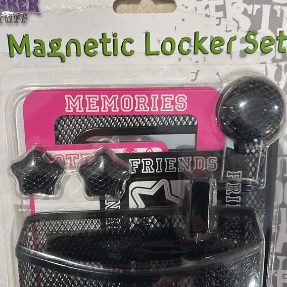 LOCKER SET - Picture 2 of 3